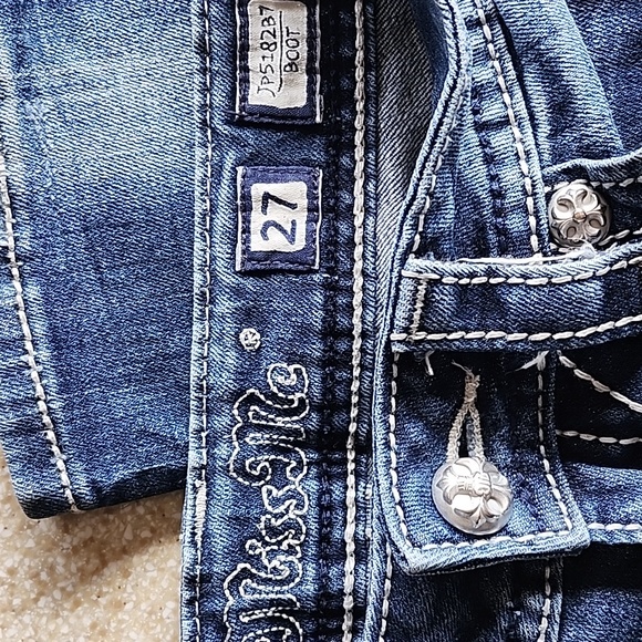 Miss Me Fleur-de-lis Deconstructed Bling Bootcut Jeans Size 27 - Picture 5 of 11